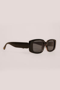 Freja Sunglasses in Black - Milla Hart