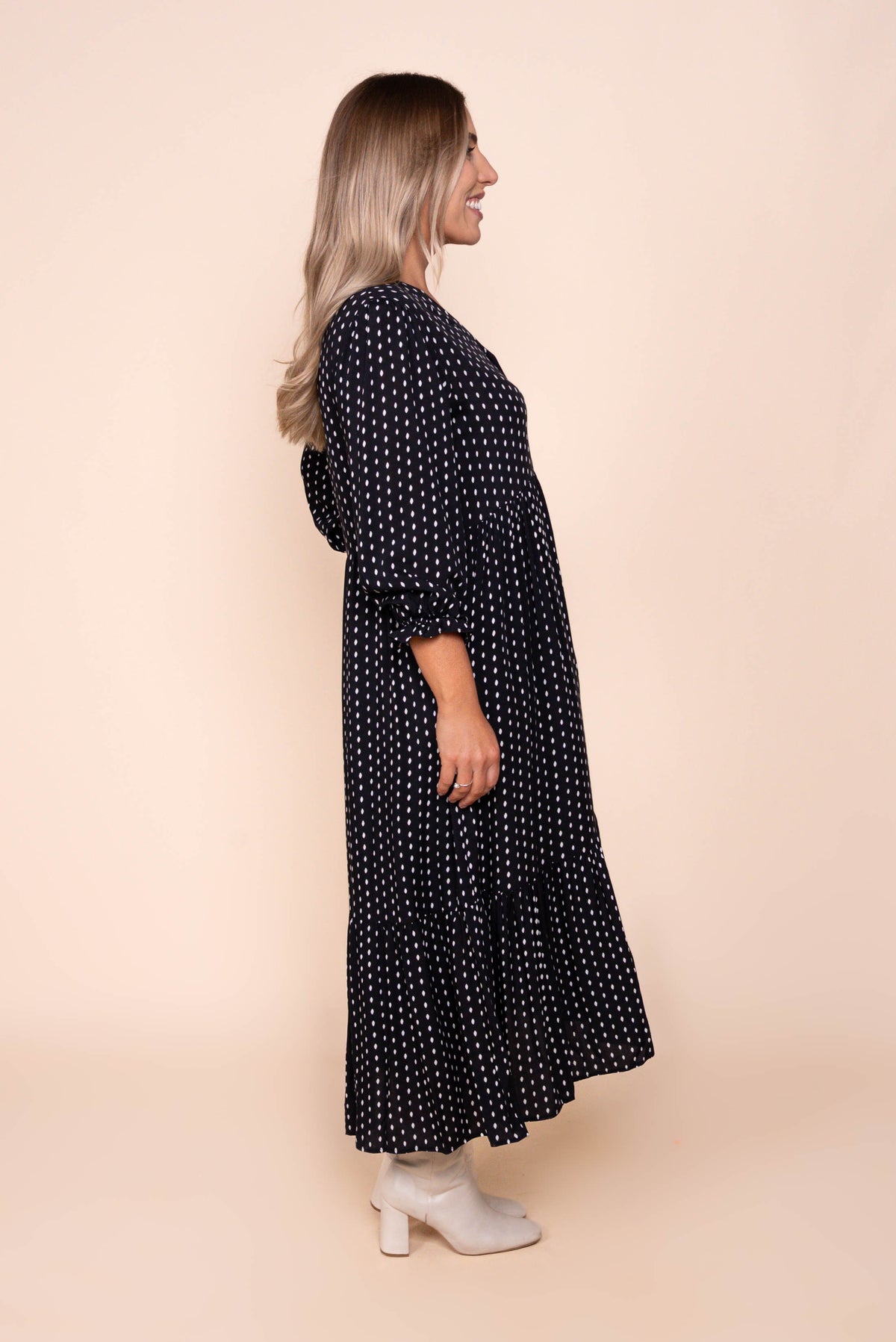 Vicky Midi Dress in Black