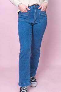 Carrie Jeans in Mid Blue