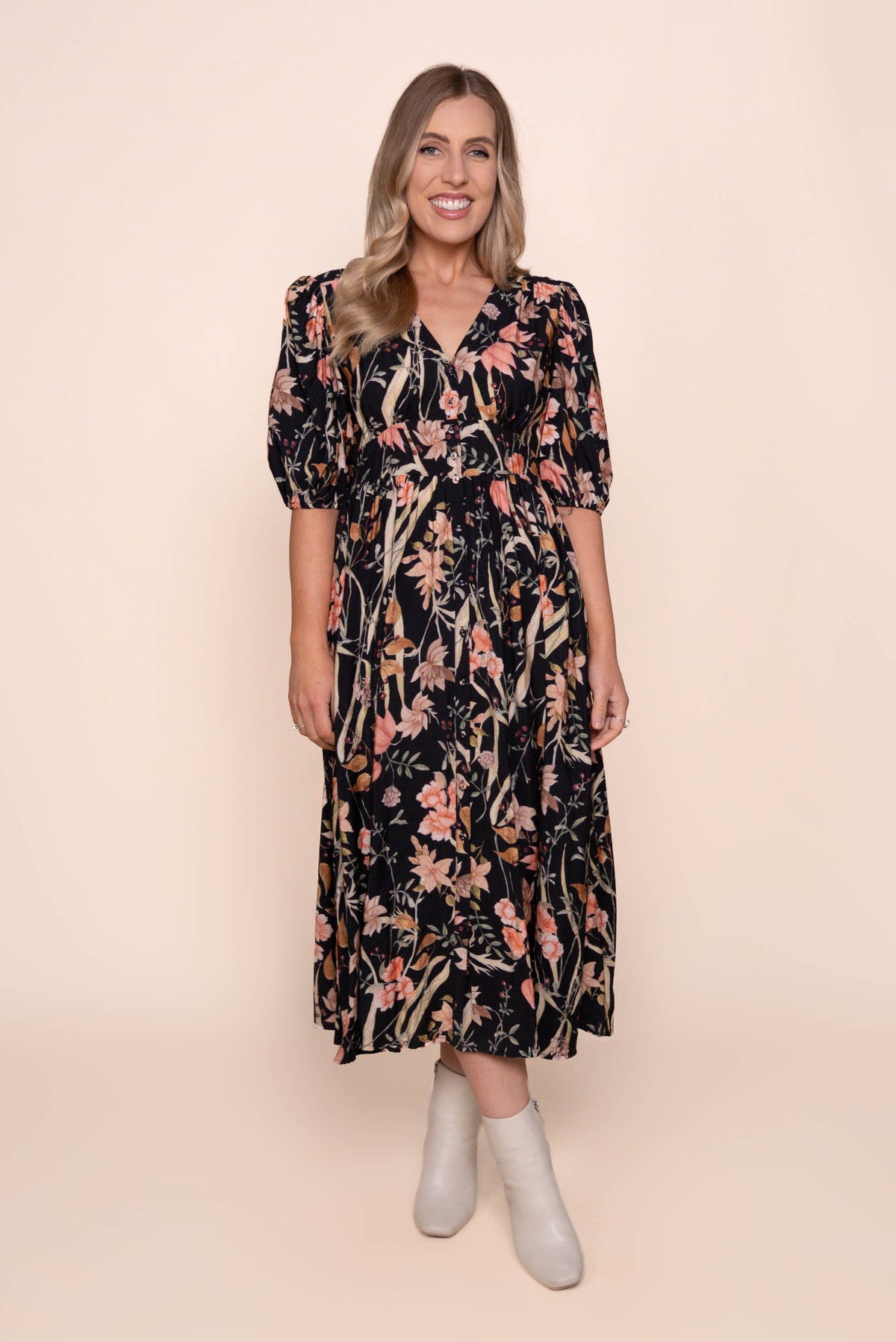 Nylah Midi Dress in Black