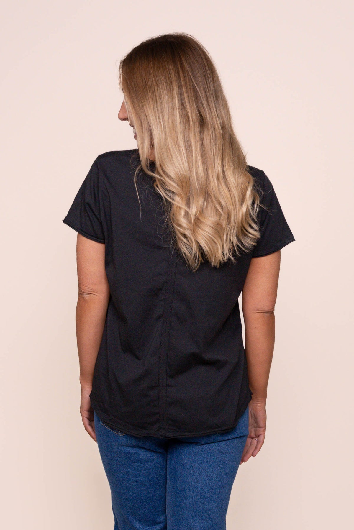 Pima Vee Tee in Black - Elm