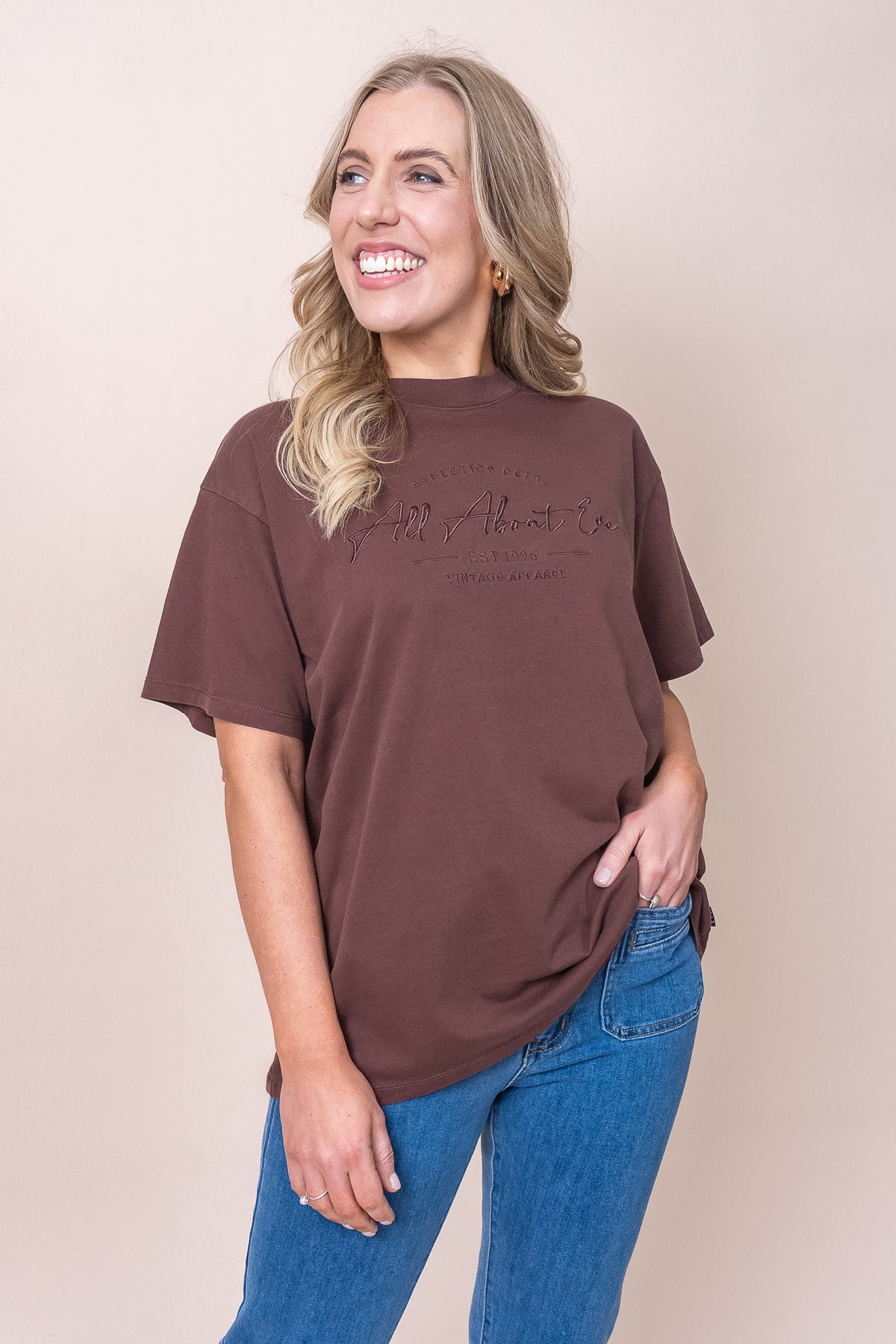 Classic Tee in Brown - All About Eve