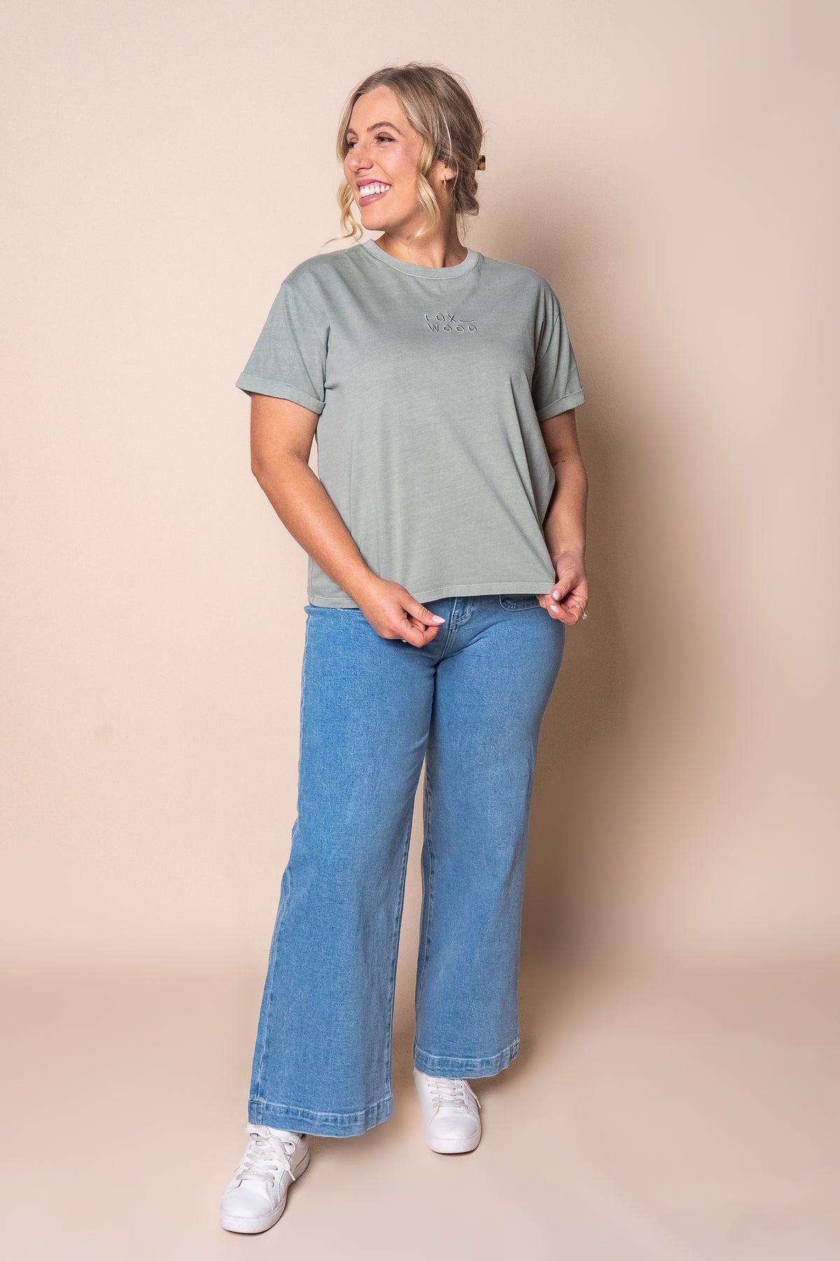 Huntleigh O/S Tee in Iceberg Green - Foxwood