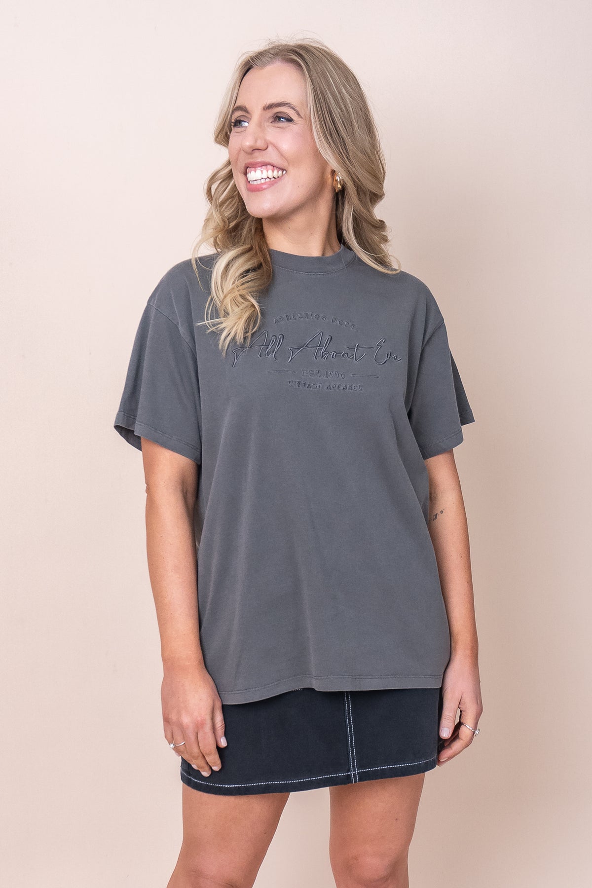 Classic Tee in Charcoal - All About Eve