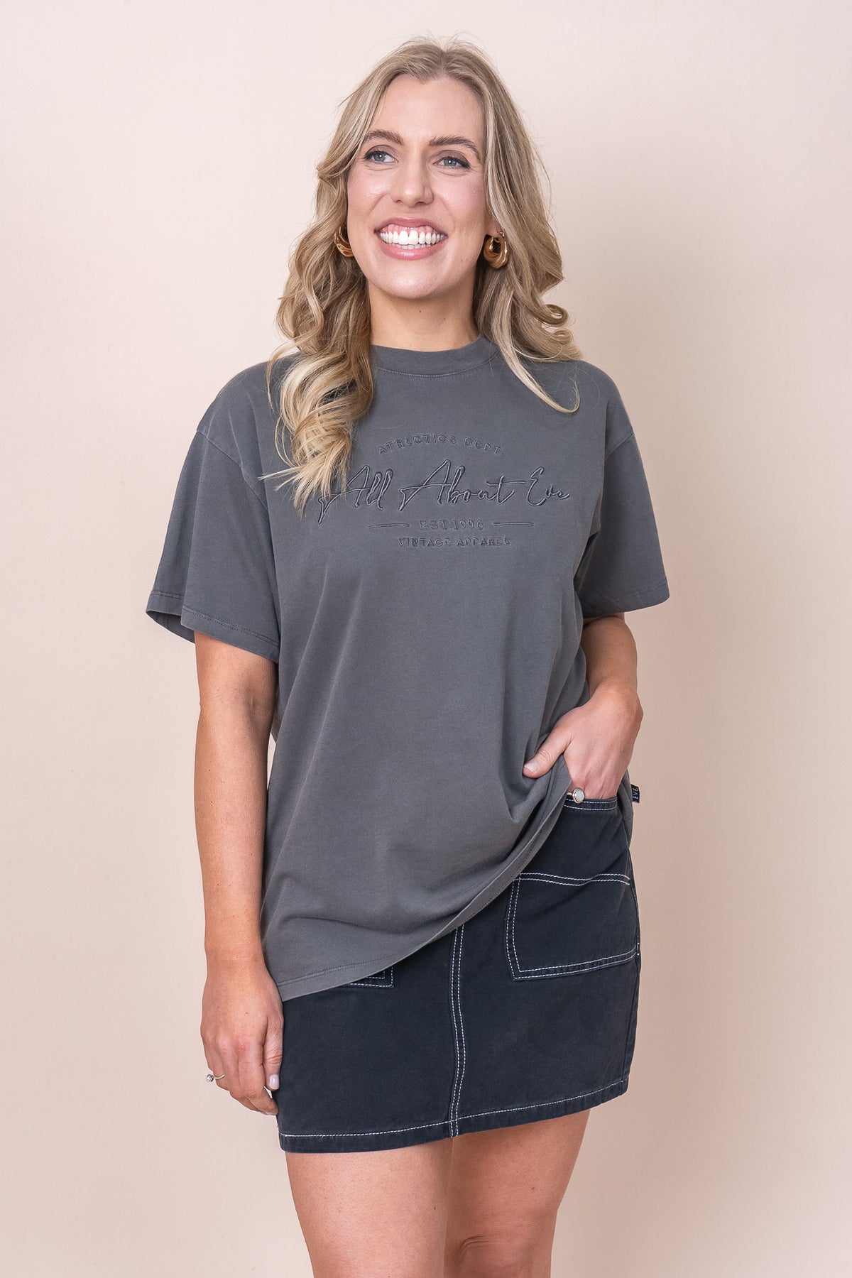 Classic Tee in Charcoal - All About Eve