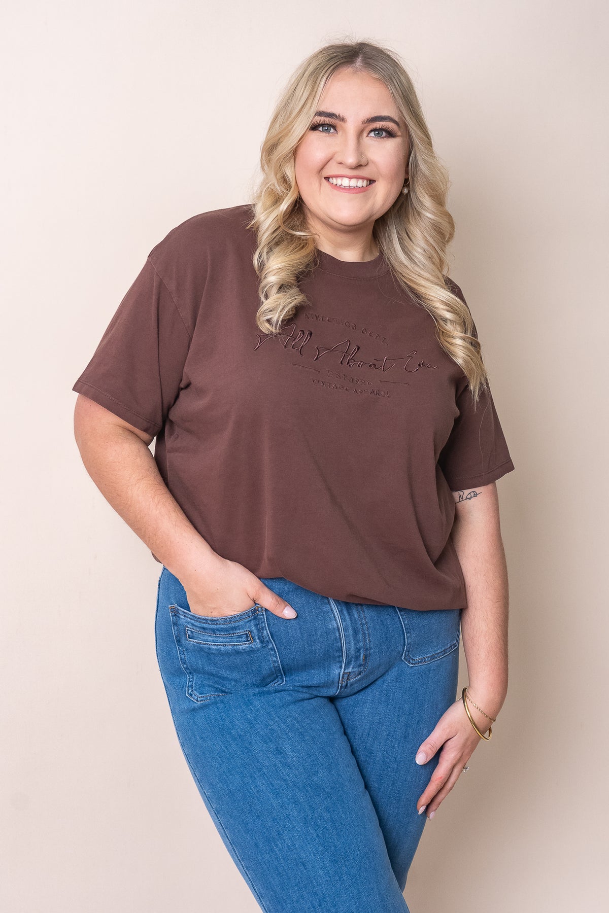 Classic Tee in Brown - All About Eve