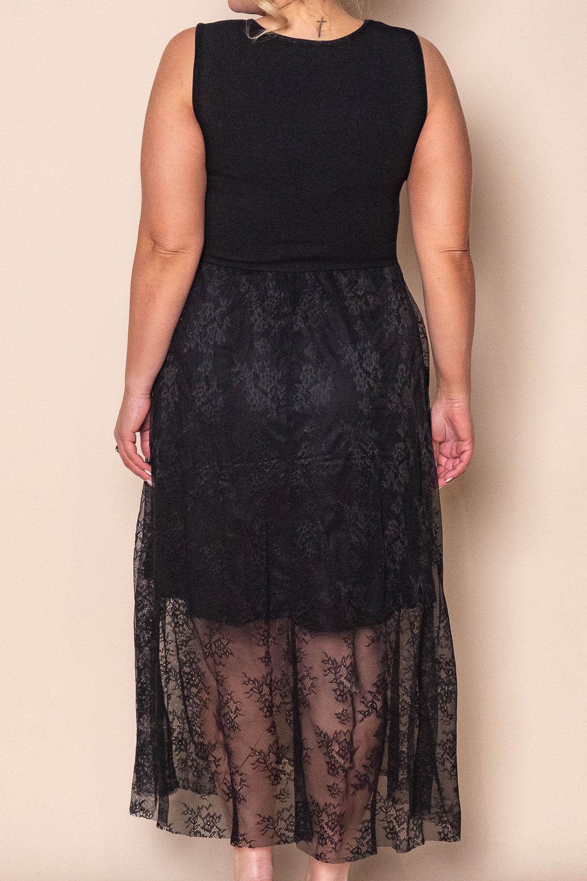 Ora Lace Midi Dress in Black