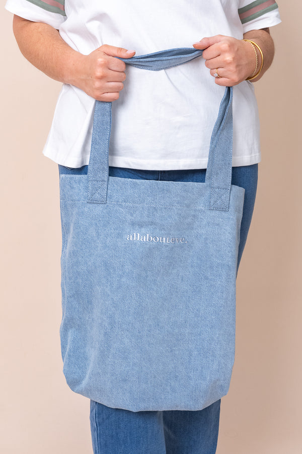 Dale Tote in Light Blue - All About Eve