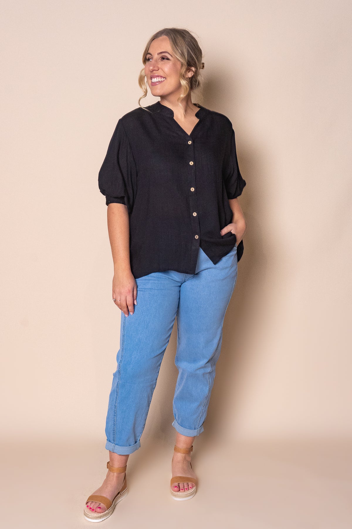 Perlina Top in Black