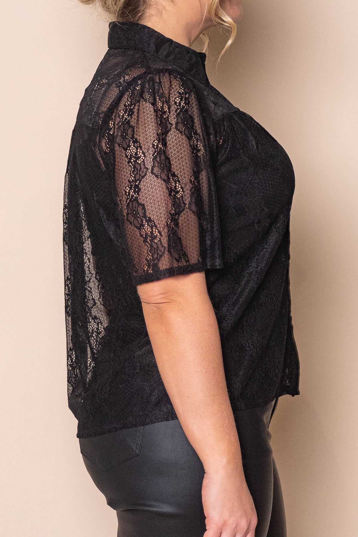 Naya Lace Top in Black