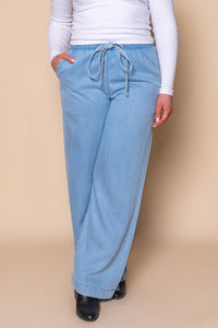 Toni Pants in Light Blue