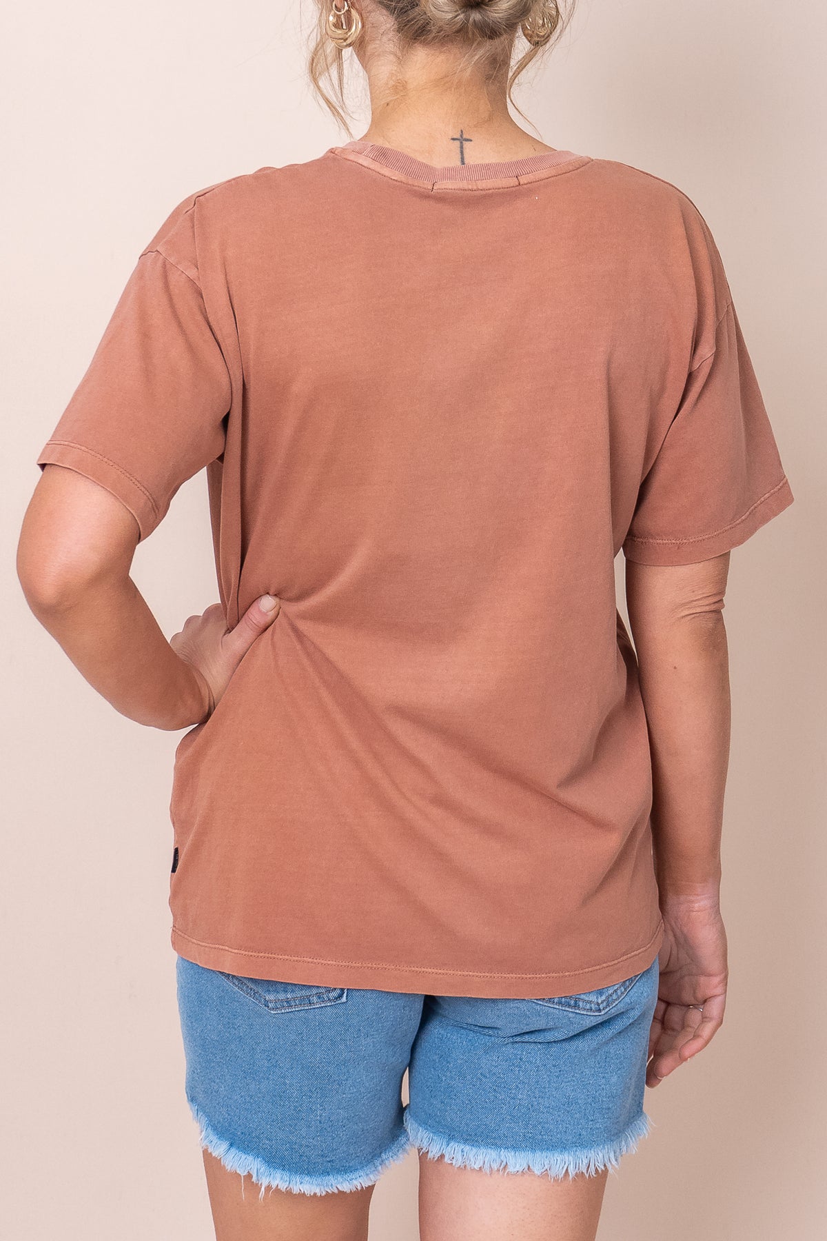 Paradox Tie Tee in Terracotta - Silent Theory