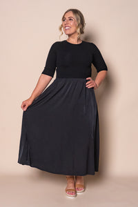 Venetta Midi Dress in Black/Black