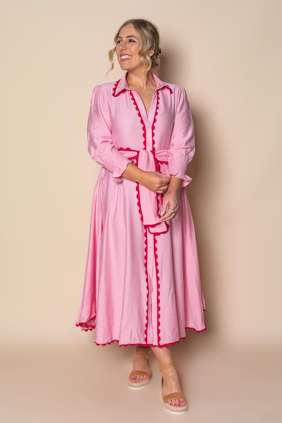 Iggy Midi Dress in Pink