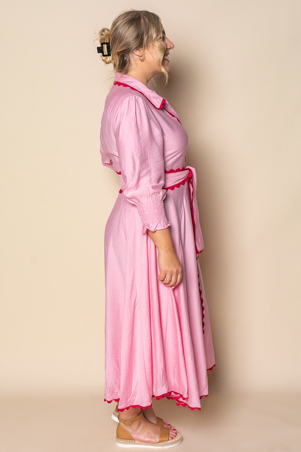 Iggy Midi Dress in Pink
