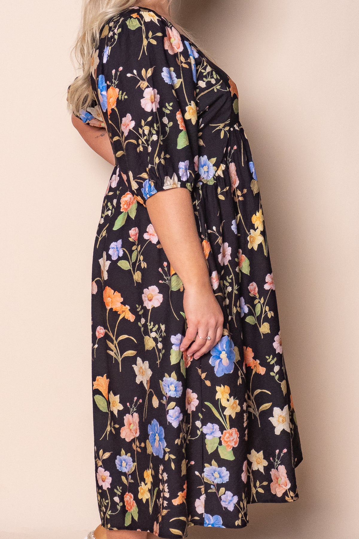 Anna Midi Dress in Black