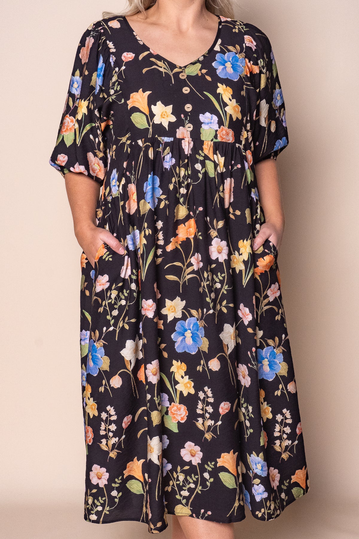 Anna Midi Dress in Black