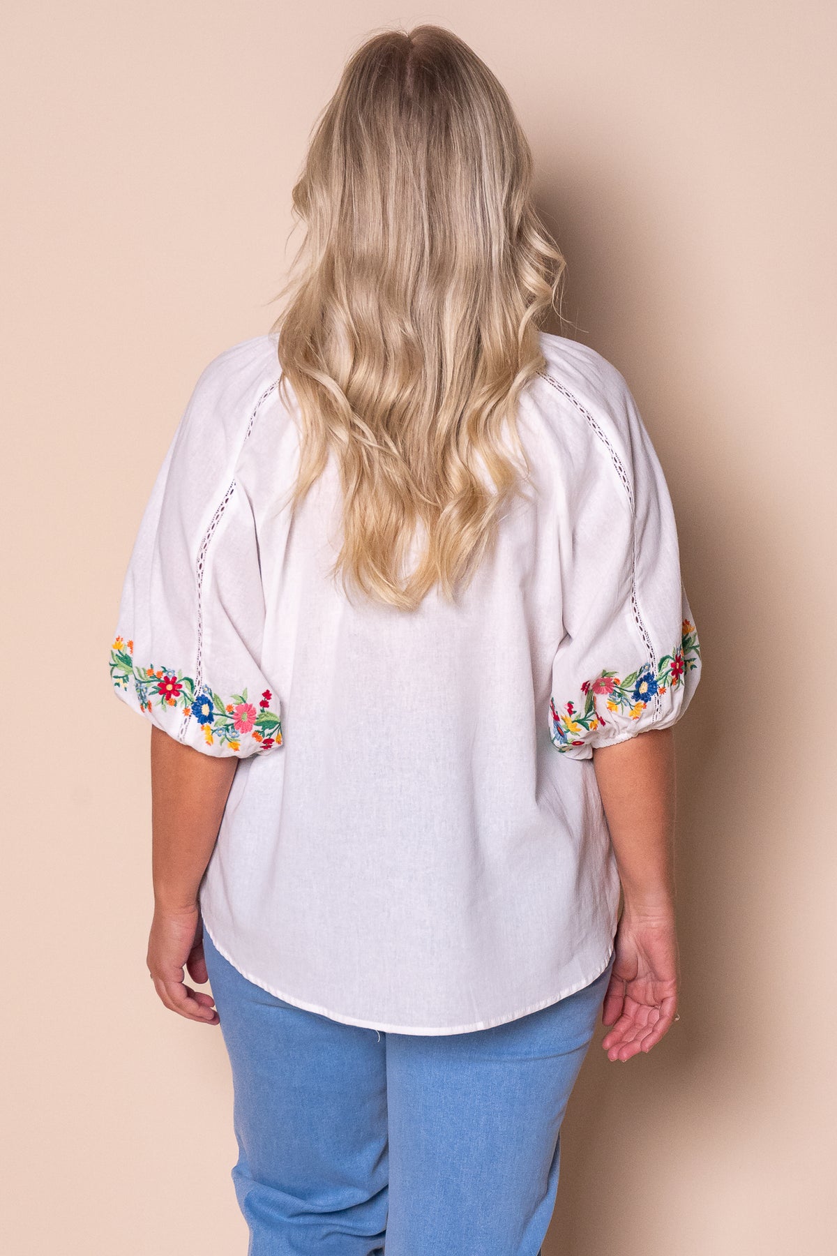 Danique Embroidered Floral Top in White