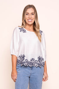 Tigi S/S Embroidered Top in White