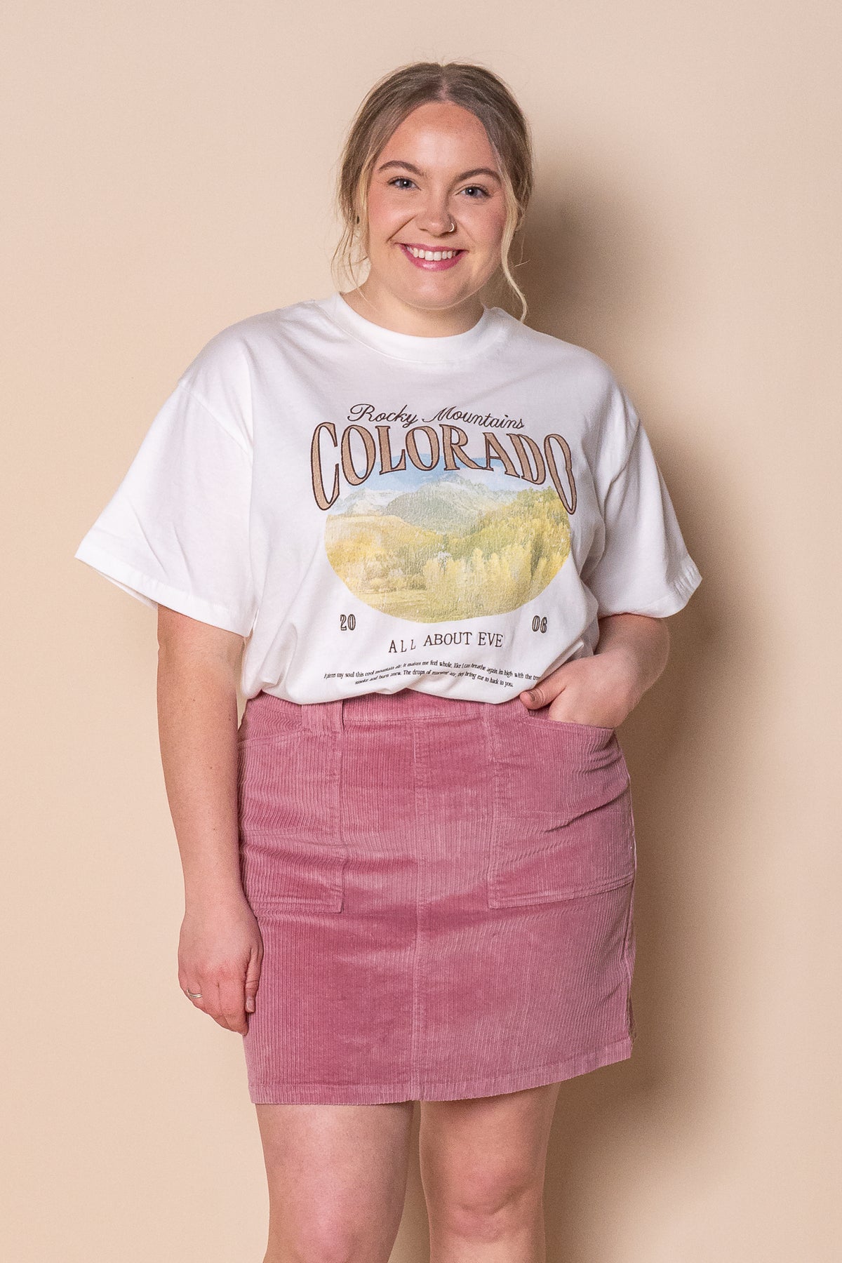 Rocky Mountains Relaxed Tee in Vintage White - All About Eve