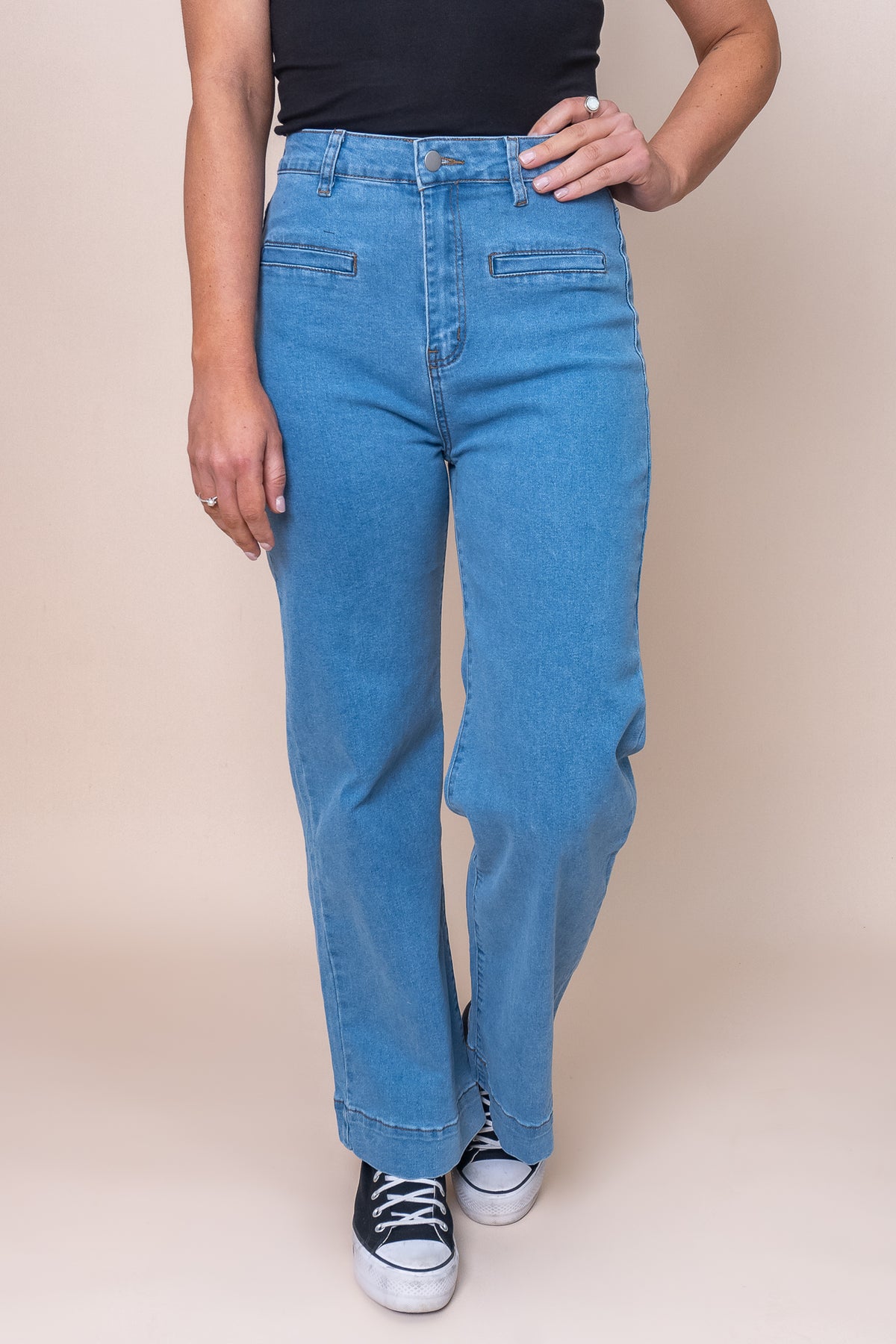 Eve Jeans in Light Blue