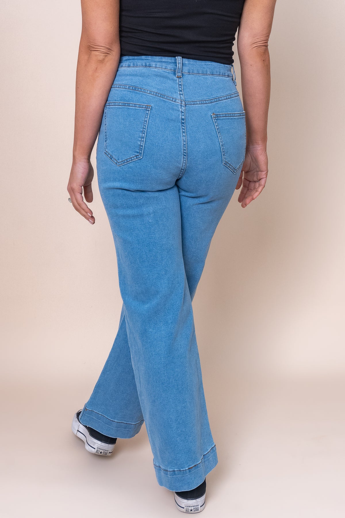 Eve Jeans in Light Blue