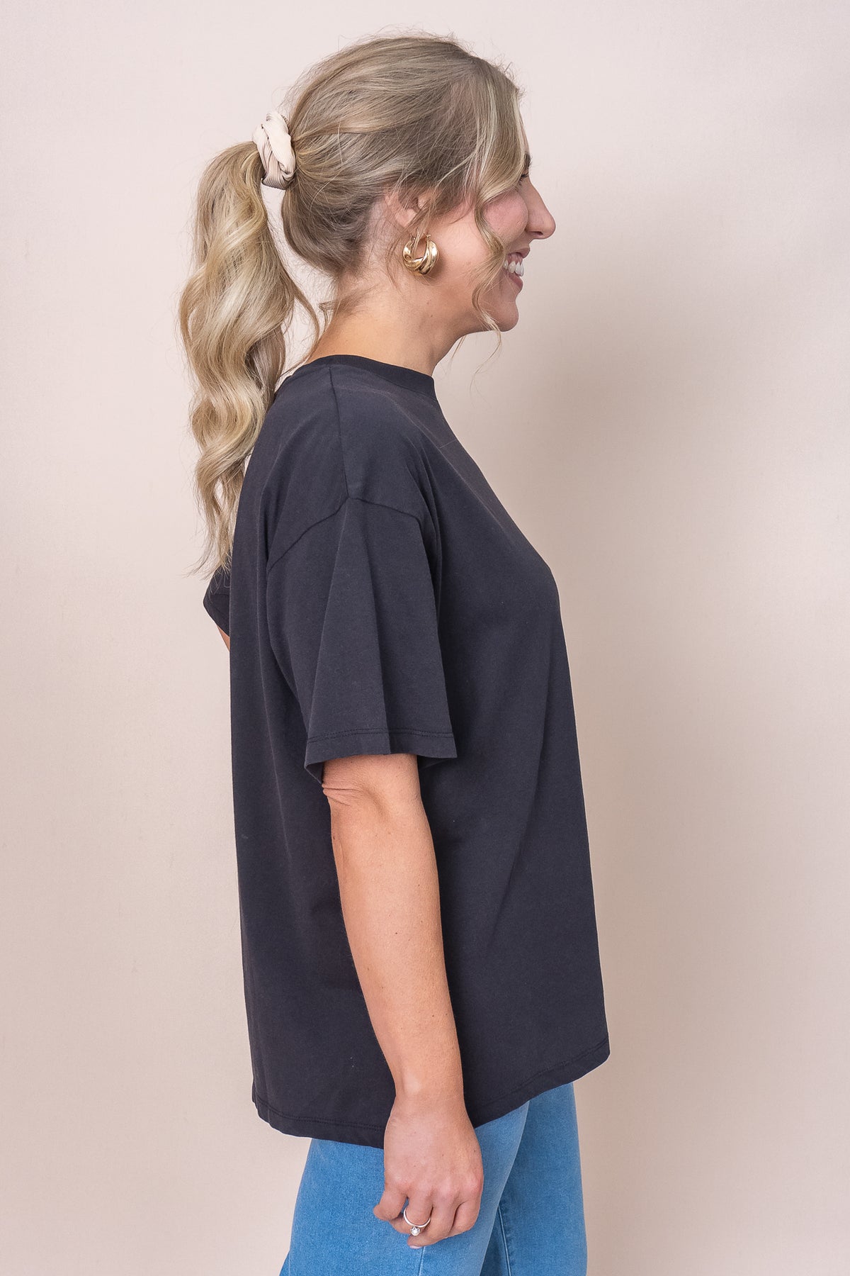 Oversized Tee in Washed Black - Silent Theory