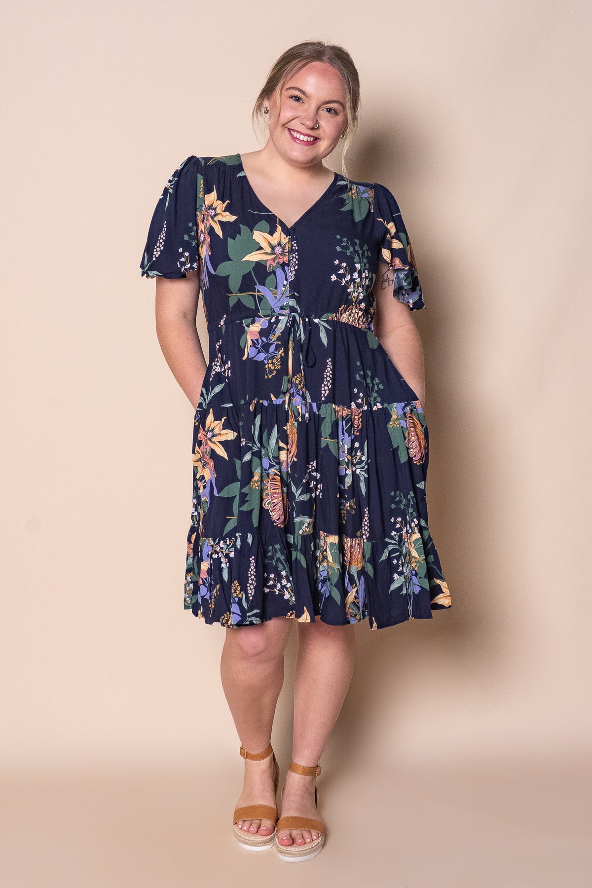 Vallie Floral Dress in Navy