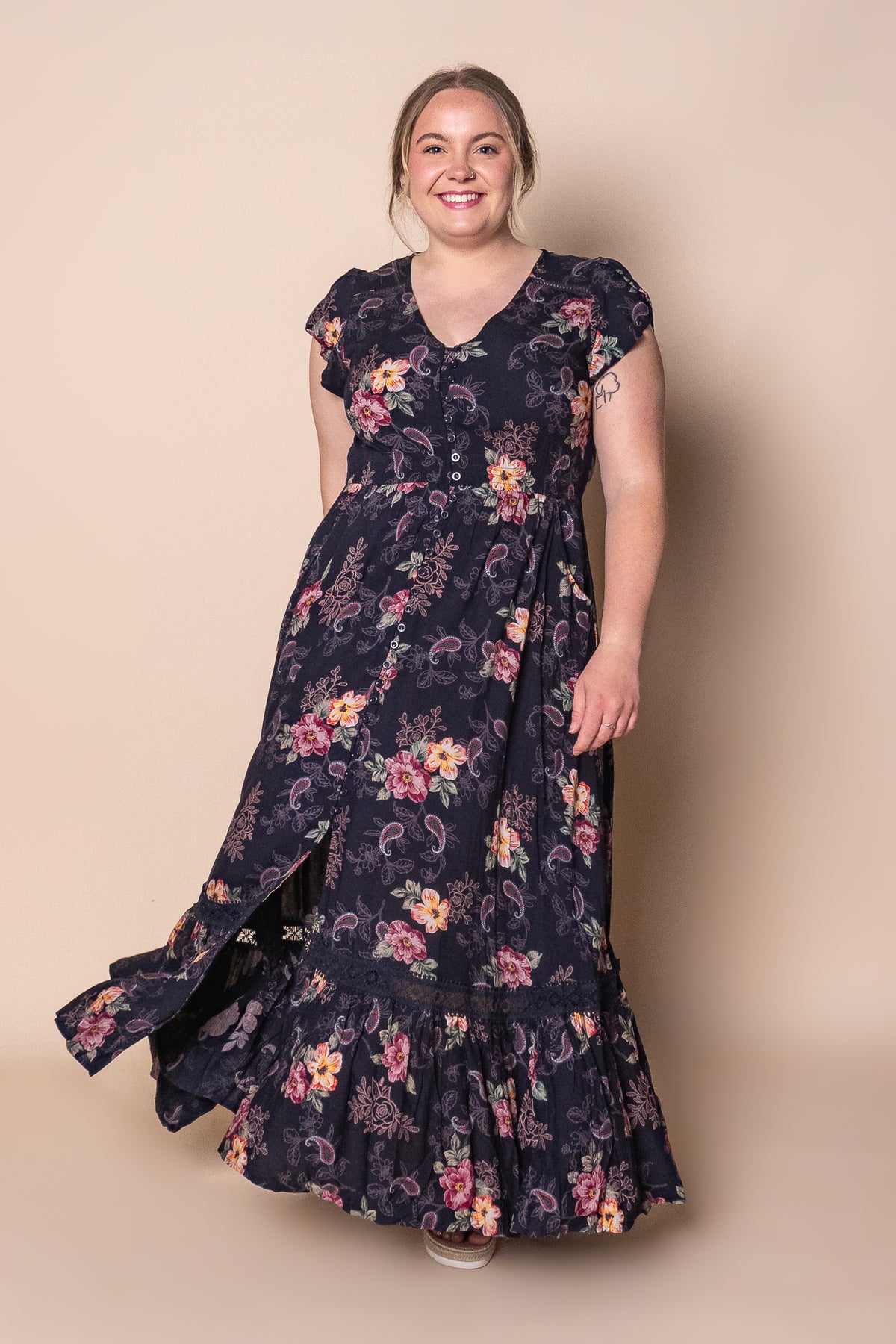 Naira Maxi Dress in Deep Navy