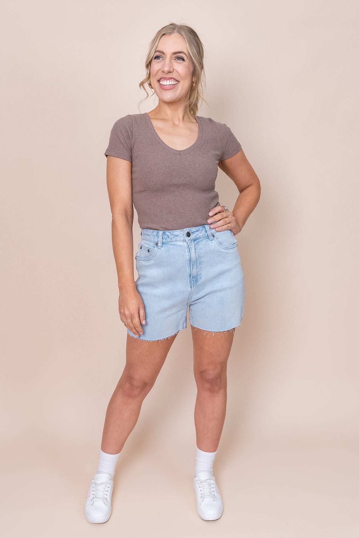 Bobby Cut Off Short in Light Denim - All About Eve