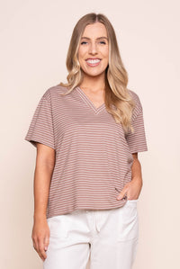 Renna S/S Striped Vee Tee in Mocha