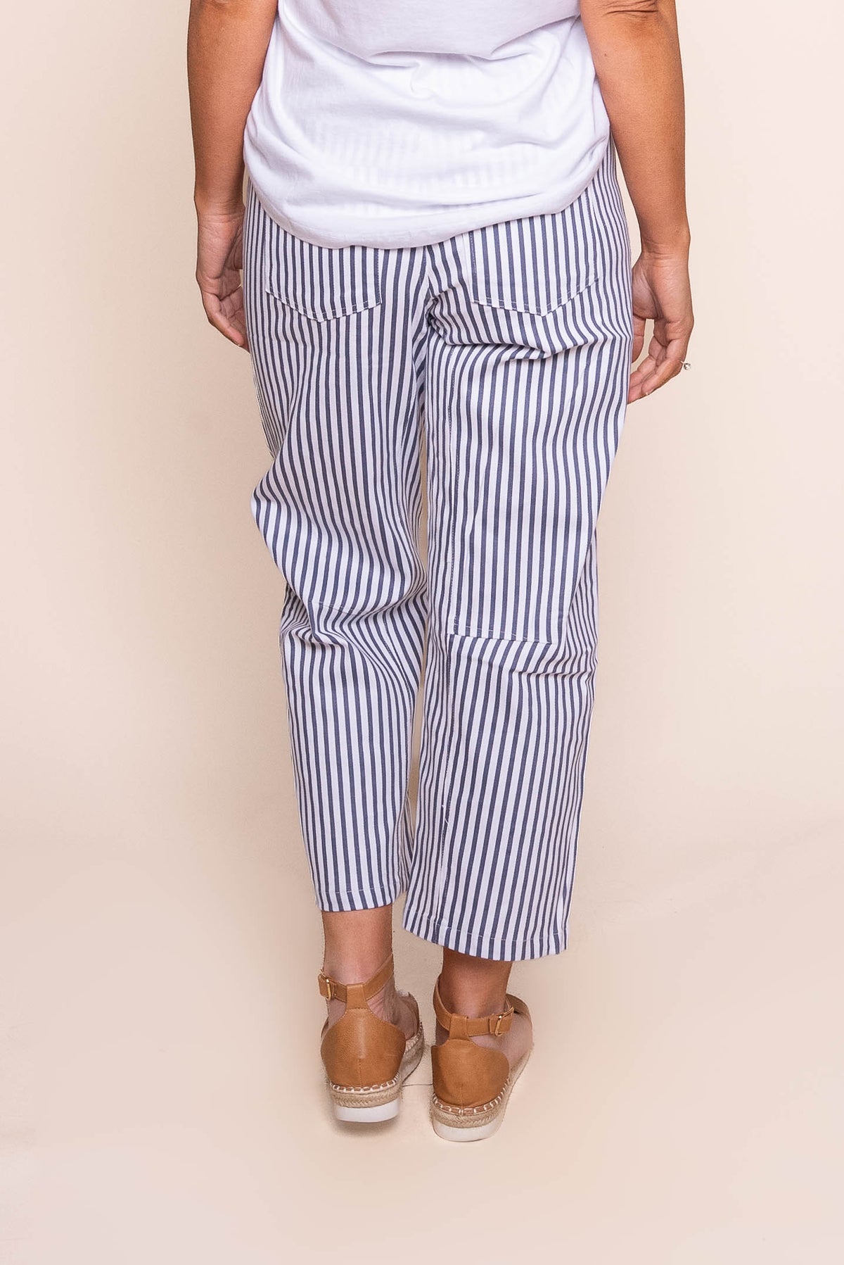 Zoe Barrel Leg Stripe Pants in White