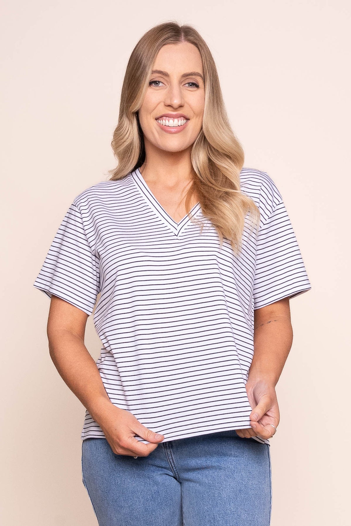 Renna S/S Striped Vee Tee in White