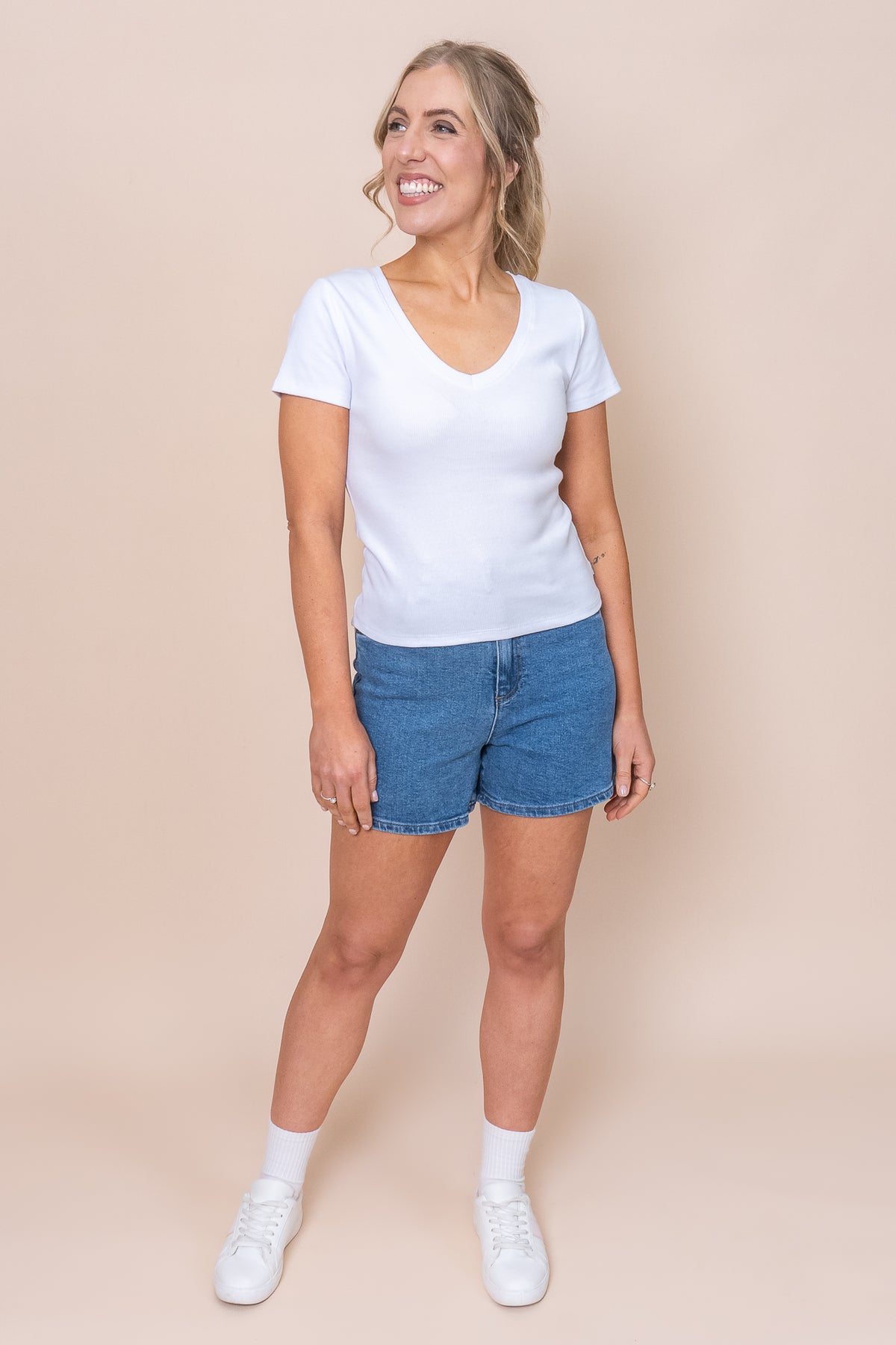 Lottie V-Neck Tee in White - Silent Theory