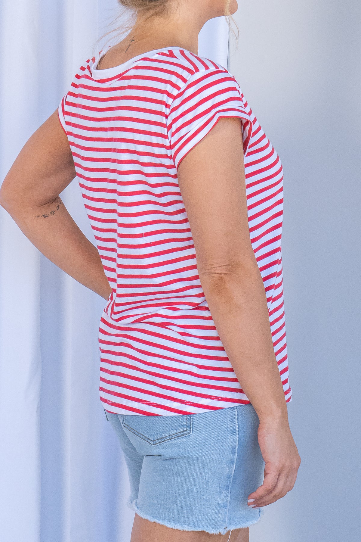 Signature Stripe Tee in Cayenne - Foxwood