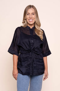 Kellianne Mandarin Collar Linen Top in Navy