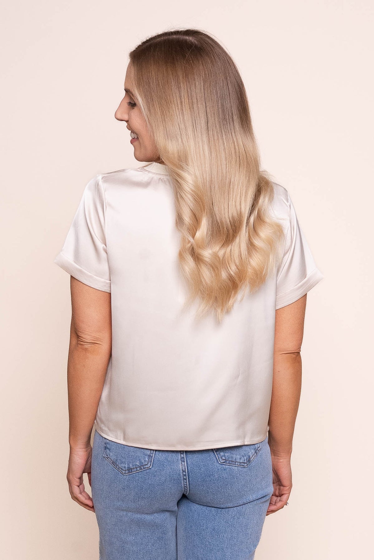 Nadine S/S Satin Tee in Light Stone