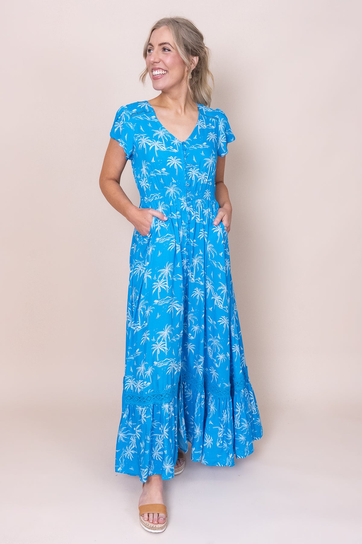 Wynita Dress in Sky Blue