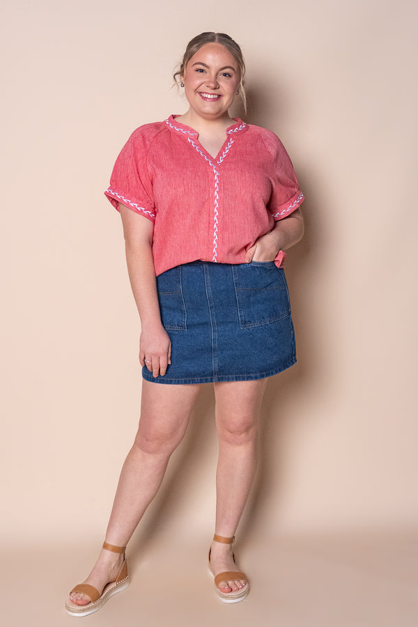 Lou S/S Embroidered Top in Red