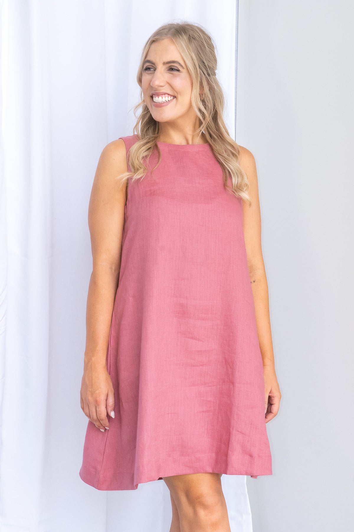 Prissy Dress in Dusty Pink