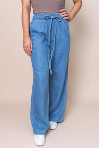 Toni Pants in Mid Blue