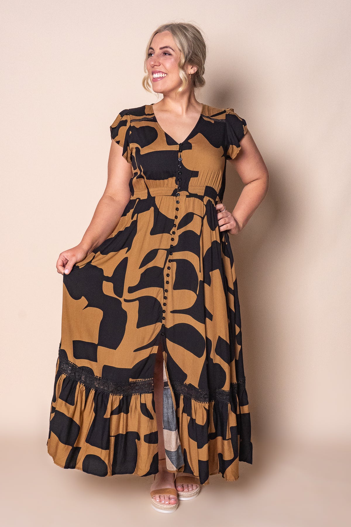 Omara Maxi Dress in Black