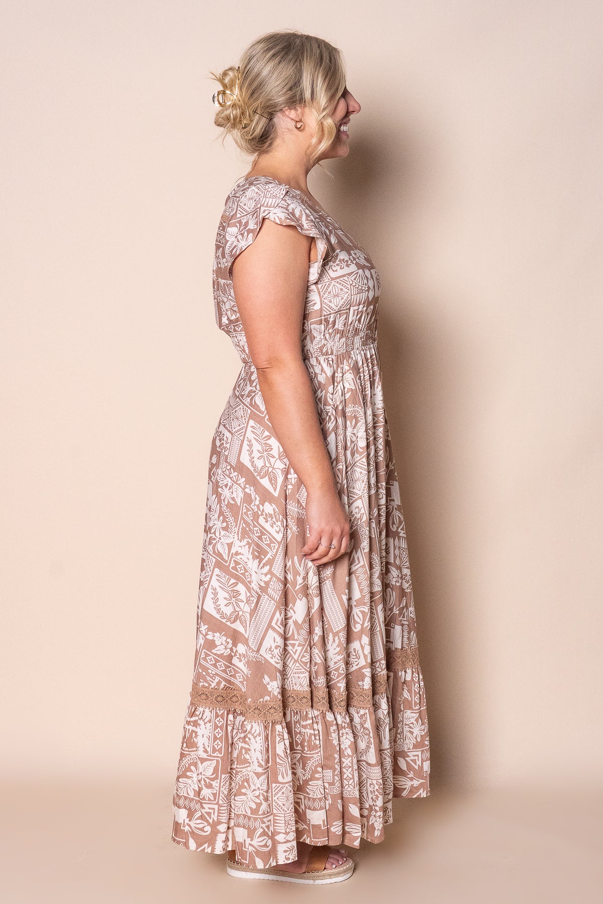 Regina Maxi Dress in Latte