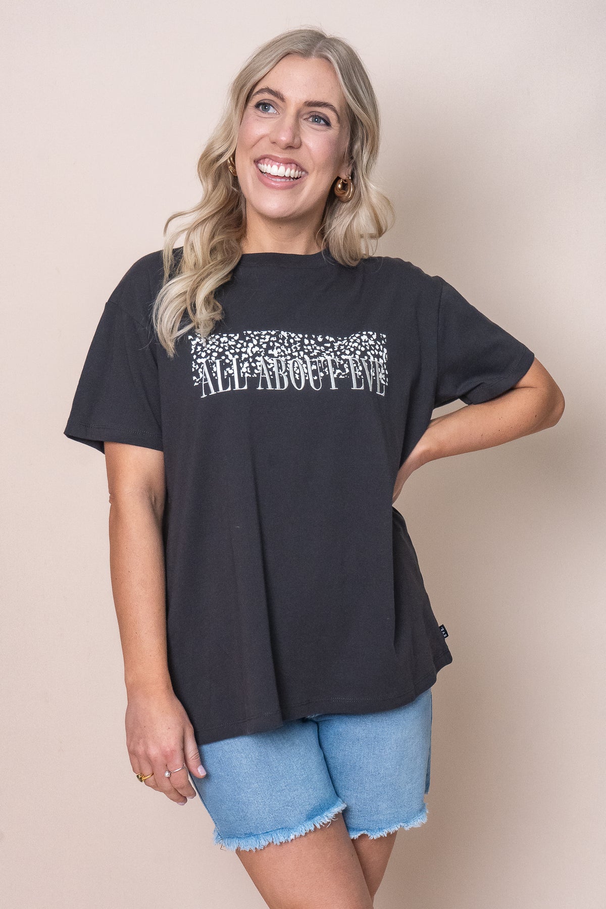 Rhi Standard Tee in Black - All About Eve