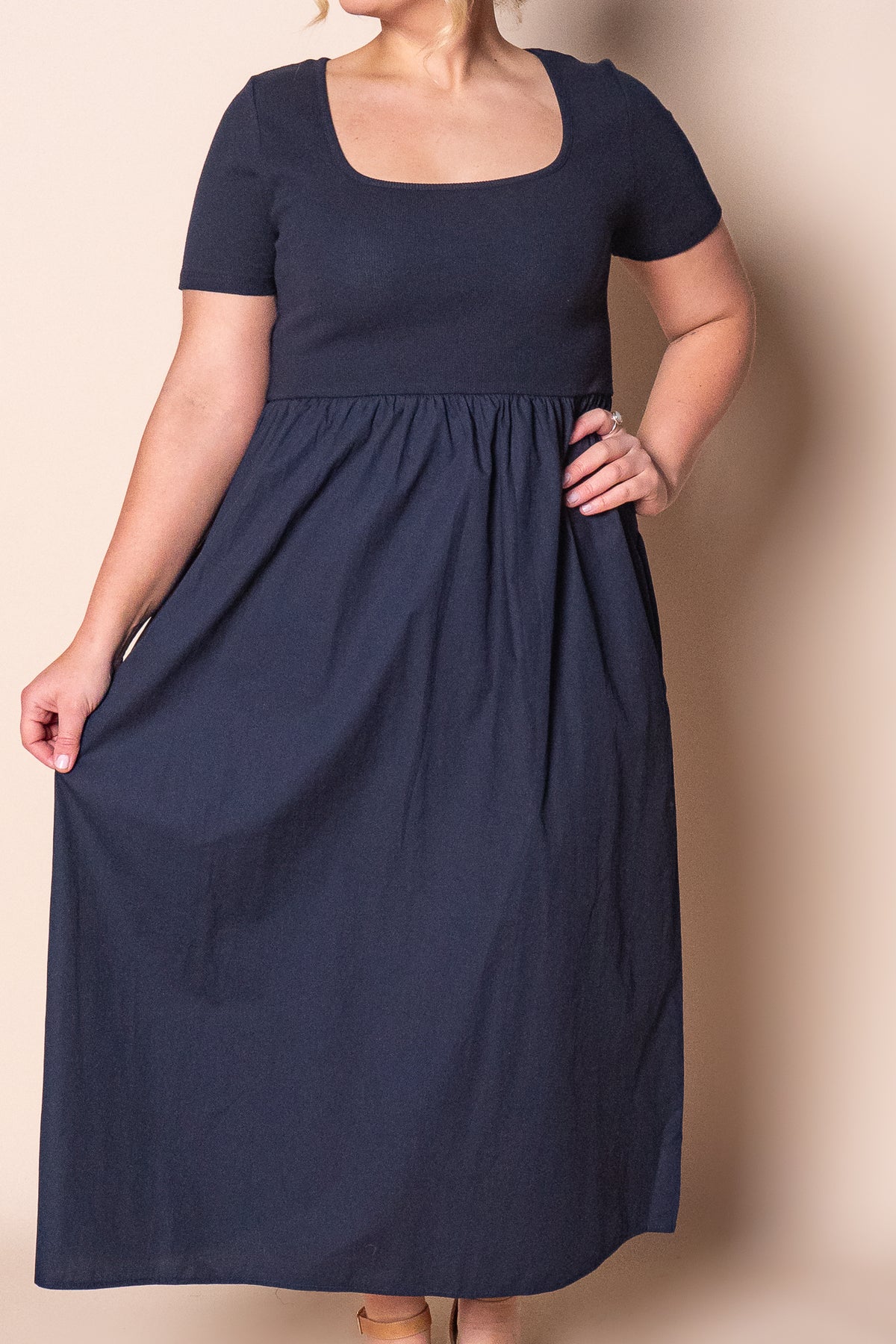 Ella Midi Dress in Navy - Foxwood