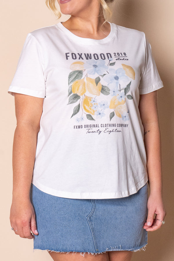 Limoncello Tee in Vintage White - Foxwood