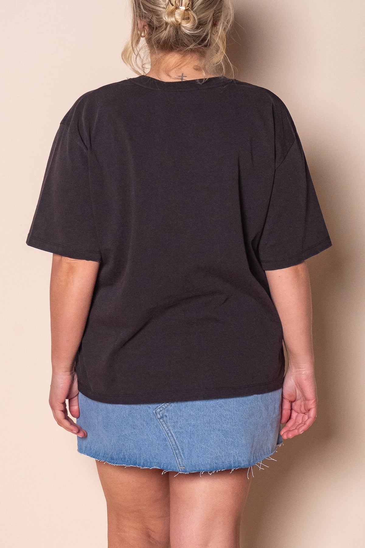 Airborne Tee in Washed Black - Silent Theory