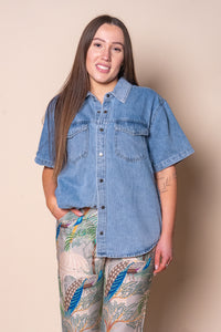 Daisy S/S Shirt in Light Blue - Foxwood