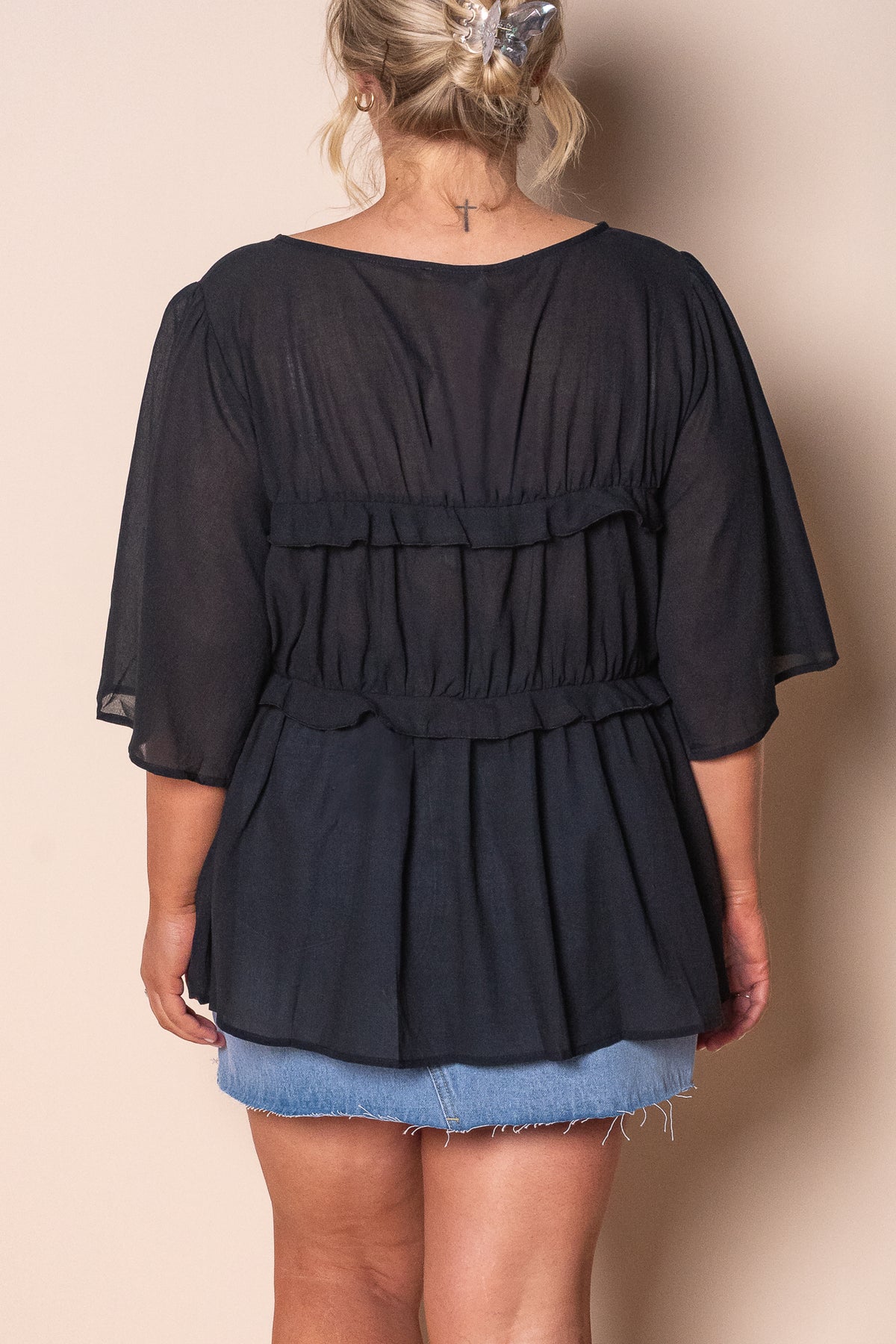 Henna Ruffle Top in Black