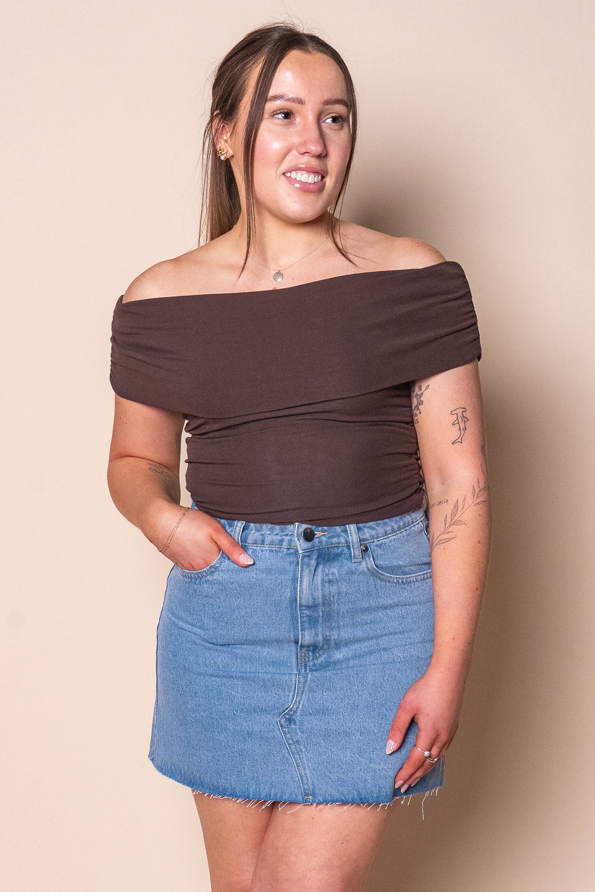 Maddie Knit Top in Brown - All About Eve